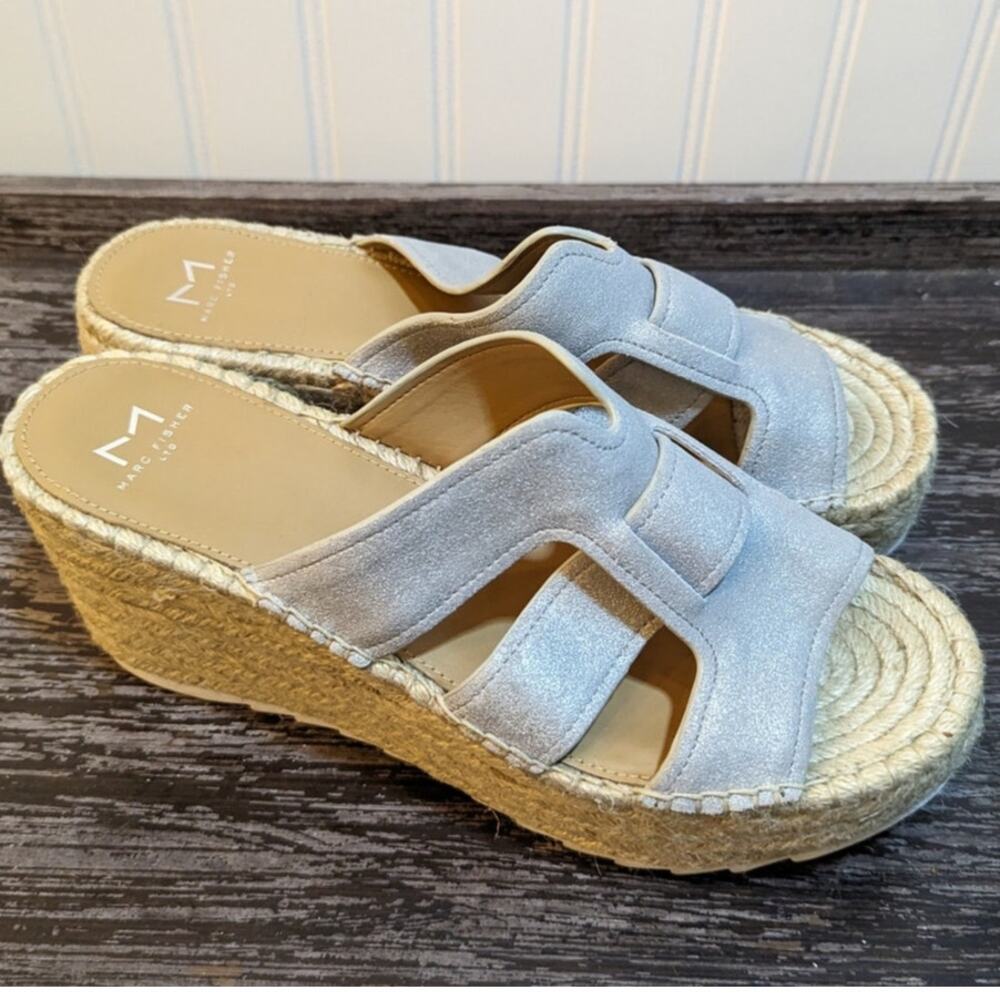 Marc Fisher Women's Silver Wedge Slip On Platform Comfort Sandal Size 9.5 M